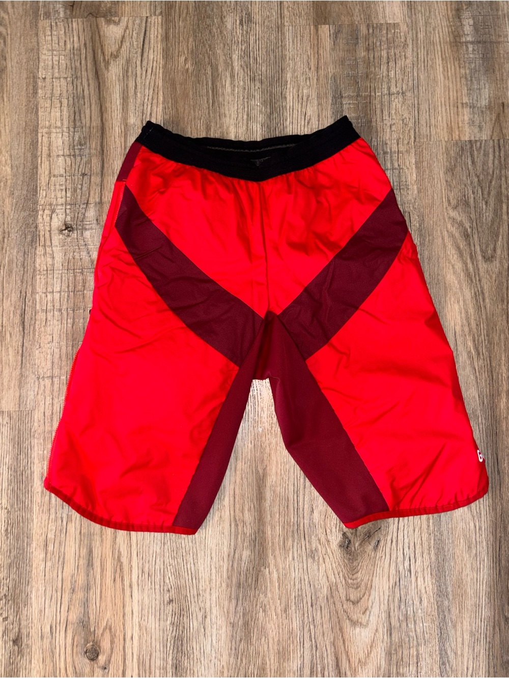 GORE WEAR Windstopper Cycling MTB Shorts Red Mens Medium Zip Hem Reflective